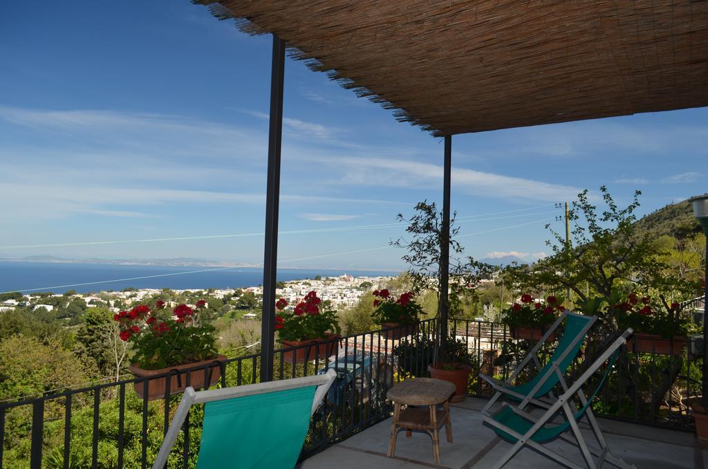 Le Ginestre Di Capri Bb & Holiday House Anacapri  Eksteriør billede