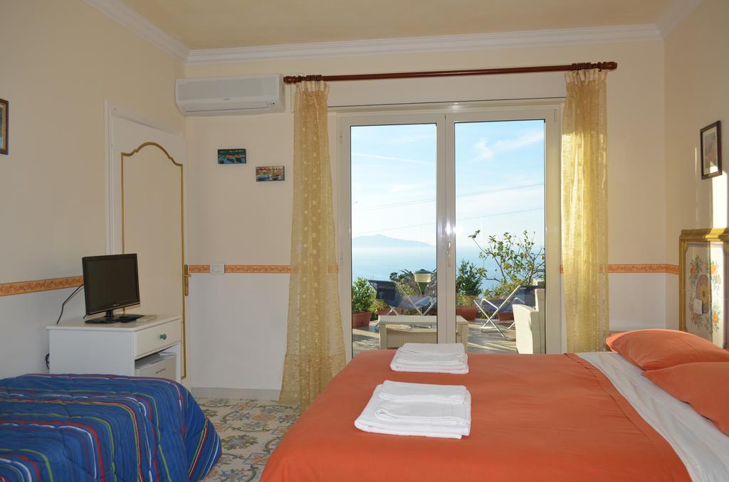 Le Ginestre Di Capri Bb & Holiday House Anacapri  Eksteriør billede