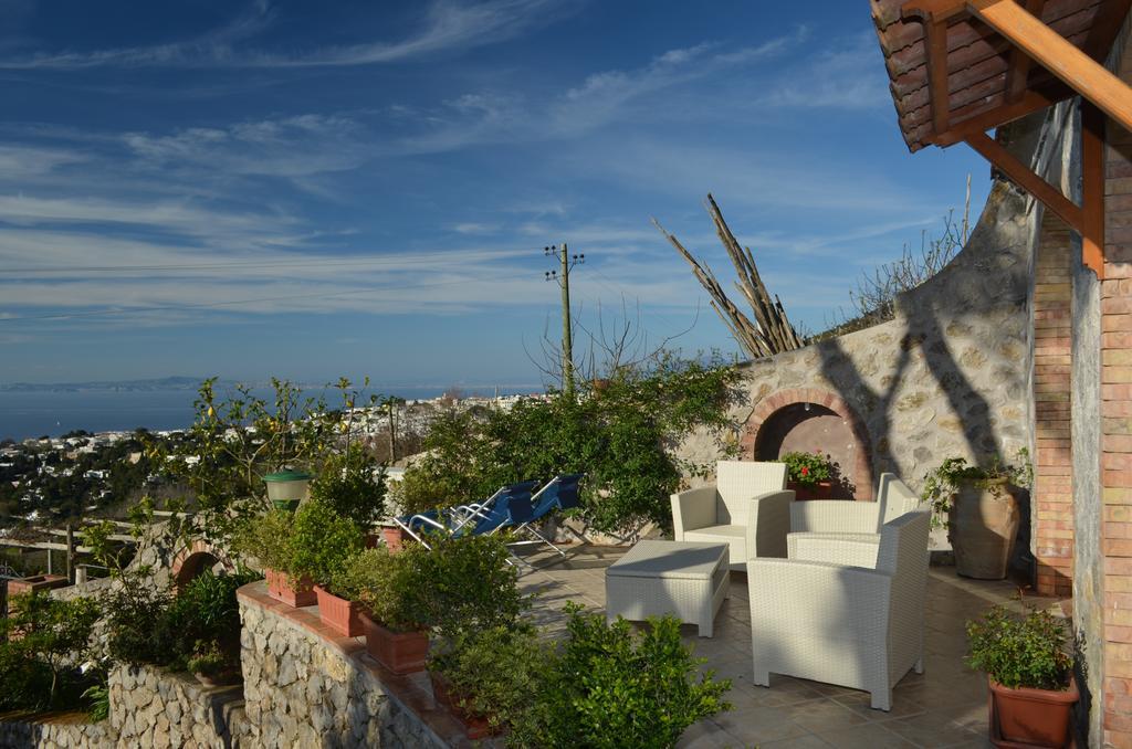 Le Ginestre Di Capri Bb & Holiday House Anacapri  Eksteriør billede