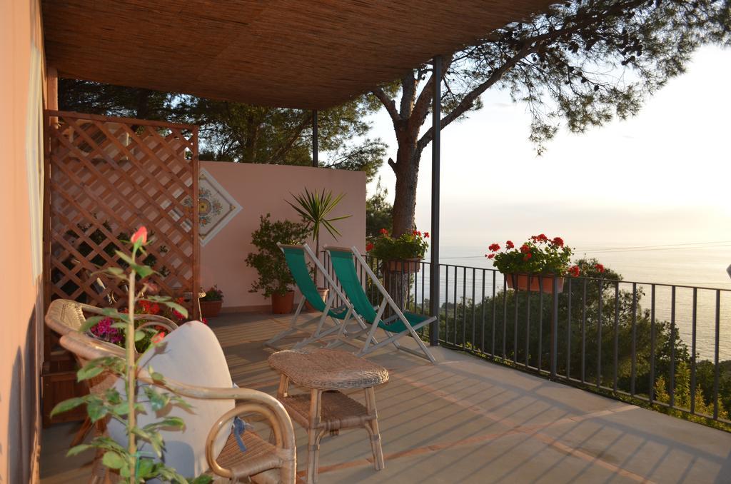 Le Ginestre Di Capri Bb & Holiday House Anacapri  Eksteriør billede