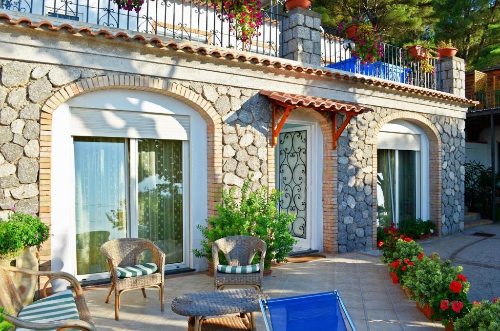 Le Ginestre Di Capri Bb & Holiday House Anacapri  Værelse billede