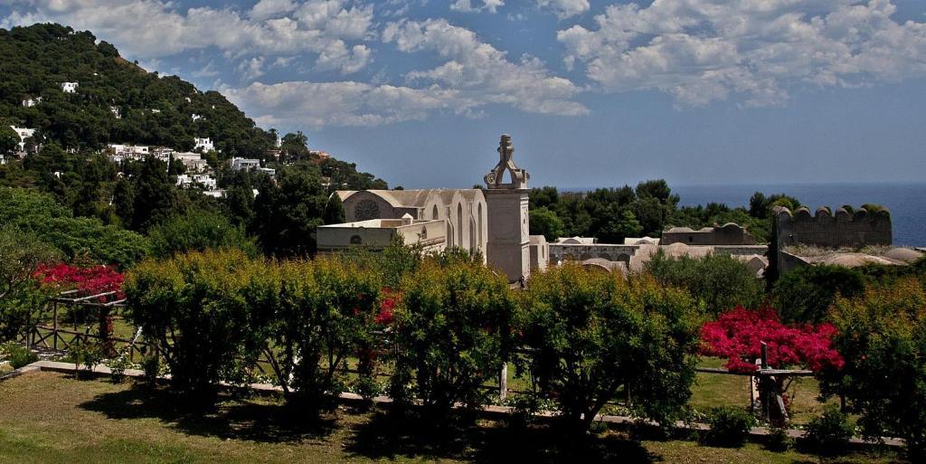 Le Ginestre Di Capri Bb & Holiday House Anacapri  Eksteriør billede