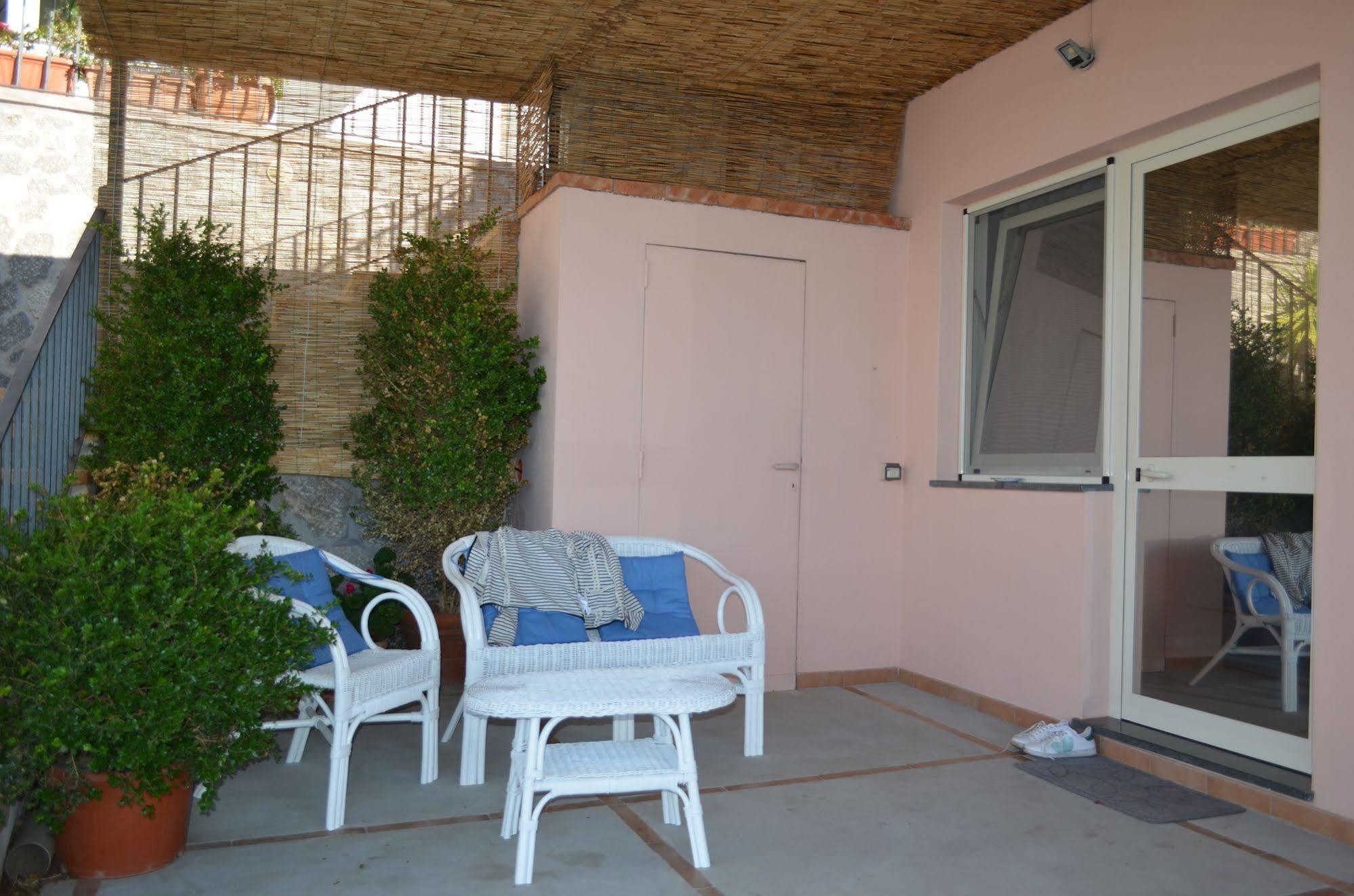 Le Ginestre Di Capri Bb & Holiday House Anacapri  Eksteriør billede