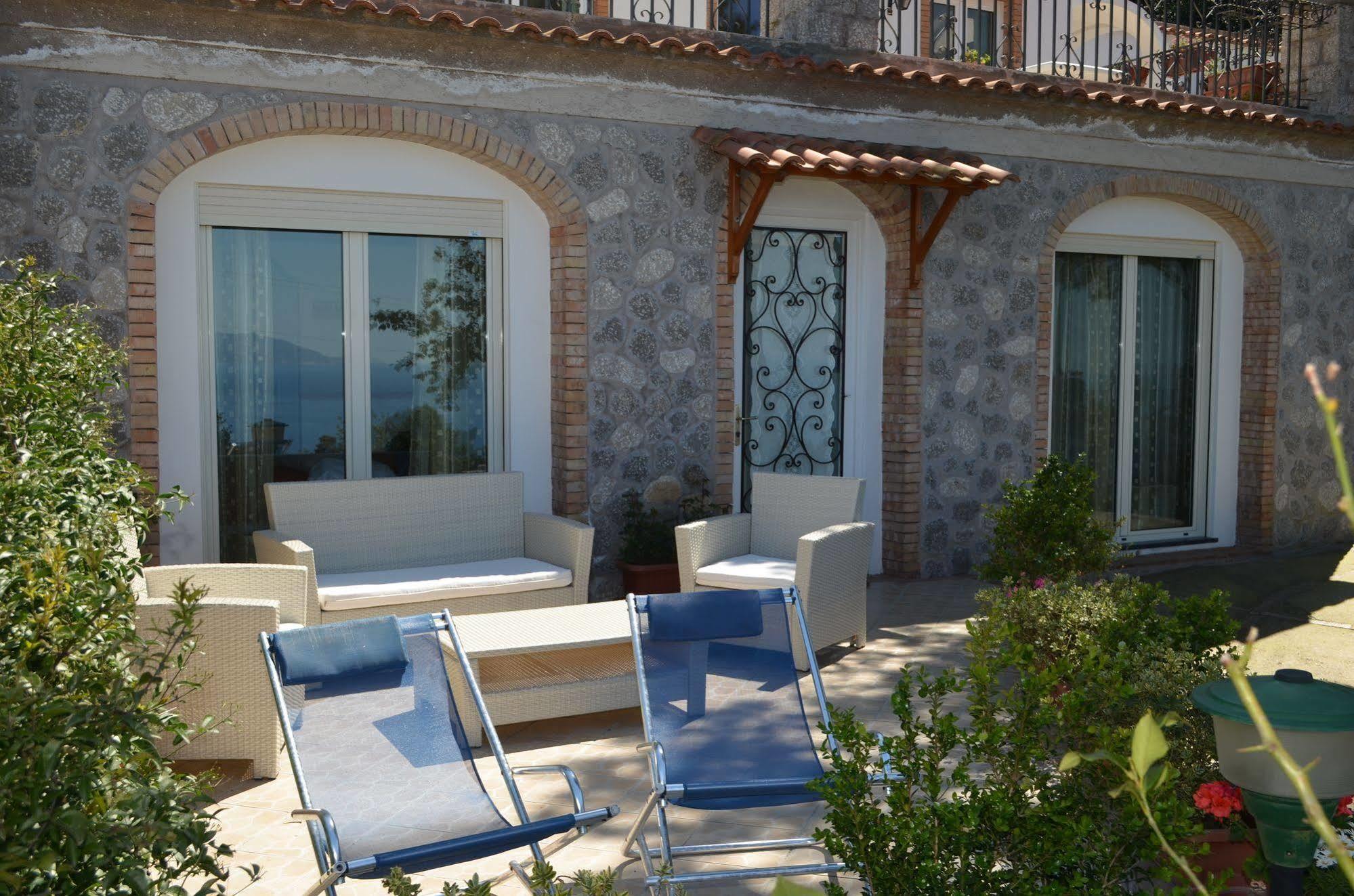 Le Ginestre Di Capri Bb & Holiday House Anacapri  Eksteriør billede